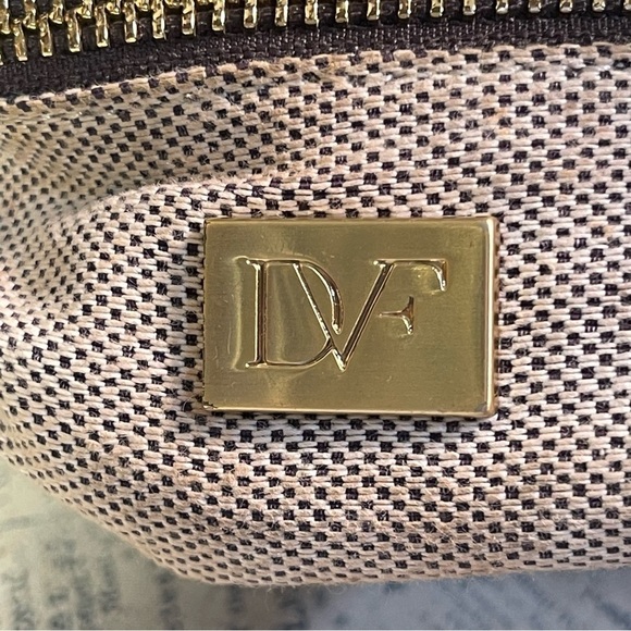 DIANE VON FURSTENBERG MINI HARPER LEATHER CROSSBODY BAG - Picture 10 of 13